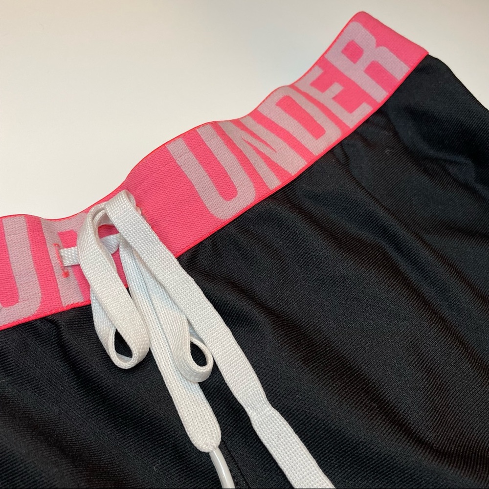 Black Under Armor Athletic Shorts - Picture 3 of 5